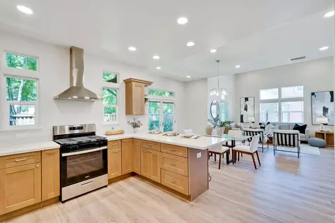 Kitchen - 274 Skyview Ct, Mountain View, CA 94043 photo 3 of 6