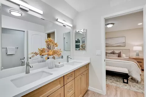 Bath - 274 Skyview Ct, Mountain View, CA 94043 photo 1 of 11