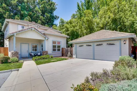 Exterior - 274 Skyview Ct, Mountain View, CA 94043 photo 2 of 11