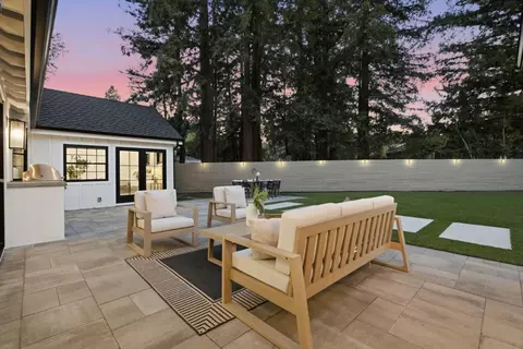 Exterior - 1052 Echo Dr, Los Altos, CA 94024 photo 7 of 12