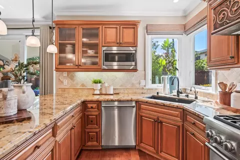 Kitchen - 10207 Orange Ave, Cupertino, CA 95014 photo 5 of 6
