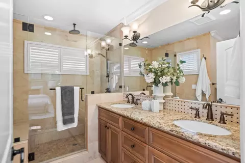 Bath - 10207 Orange Ave, Cupertino, CA 95014 photo 2 of 5