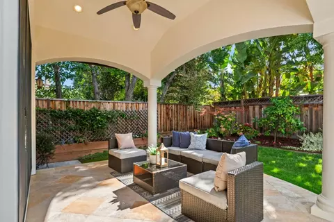 Exterior - 10207 Orange Ave, Cupertino, CA 95014 photo 5 of 8
