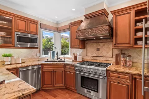 Kitchen - 10207 Orange Ave, Cupertino, CA 95014 photo 3 of 6
