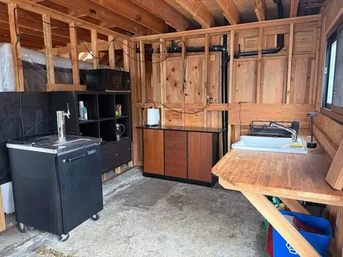 Kitchen - 87 Lawrence Ave, Watsonville, CA 95076 photo 1 of 2