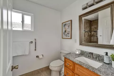 Bath - 1943 Everglades Dr, Milpitas, CA 95035 photo 4 of 5