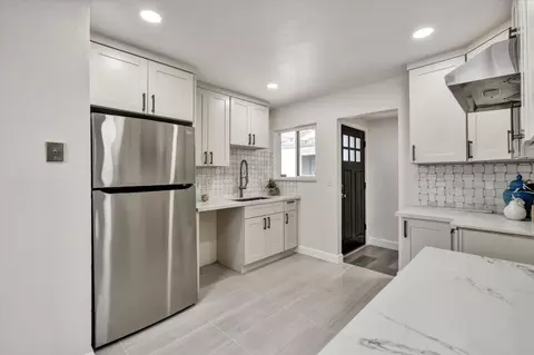 Kitchen - 1943 Everglades Dr, Milpitas, CA 95035 photo 3 of 4
