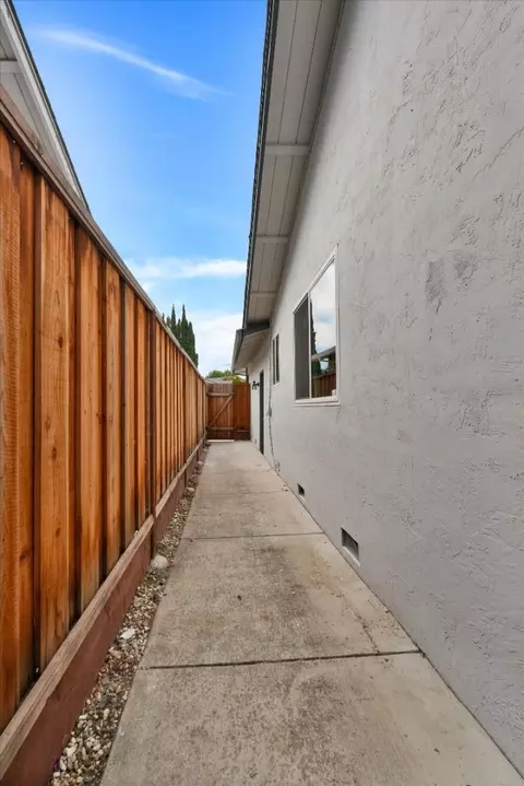 Exterior - 1943 Everglades Dr, Milpitas, CA 95035 photo 11 of 11