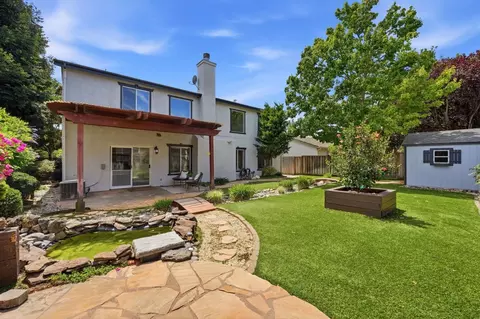 Exterior - 1371 Peregrine Dr, Gilroy, CA 95020 photo 4 of 5