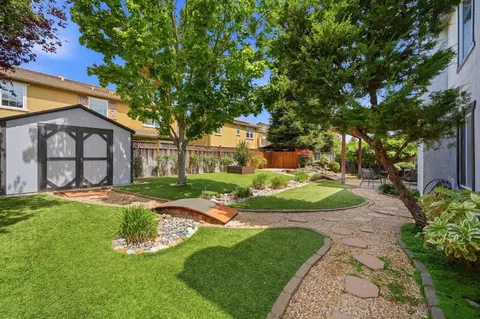 Exterior - 1371 Peregrine Dr, Gilroy, CA 95020 photo 3 of 5