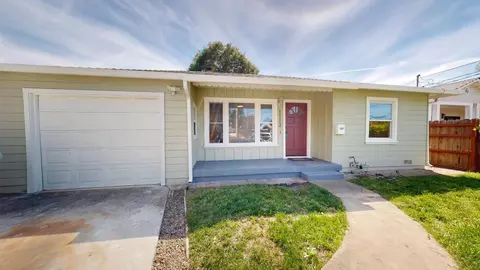 1112 Bay Rd, East Palo Alto, CA 94303