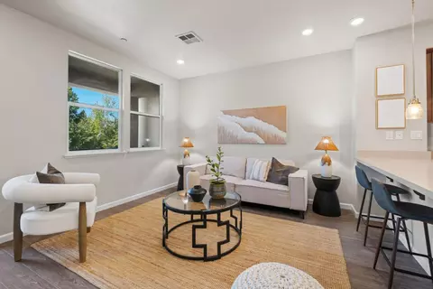 Living - 722 Garden St, Milpitas, CA 95035 photo 3 of 5