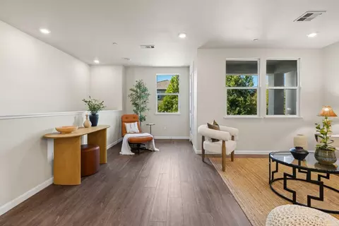 Living - 722 Garden St, Milpitas, CA 95035 photo 5 of 5