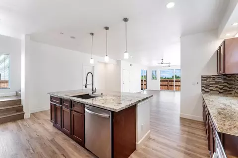 Kitchen - 445 Cecelio Way, Tracy, CA 95376 photo 2 of 4