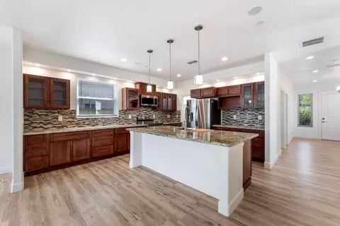 Kitchen - 445 Cecelio Way, Tracy, CA 95376 photo 1 of 4