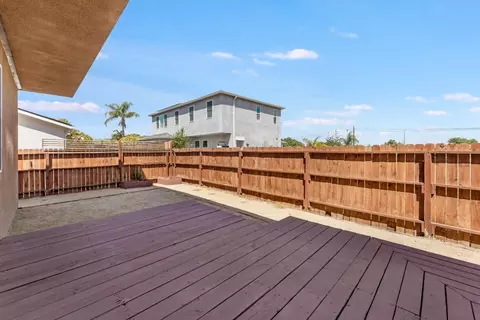 Exterior - 445 Cecelio Way, Tracy, CA 95376 photo 4 of 8
