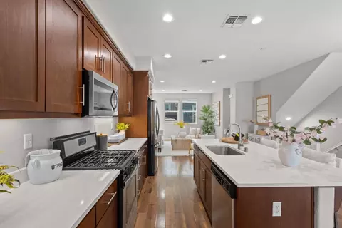 Kitchen - 891 Pepper Pl, Milpitas, CA 95035 photo 3 of 9