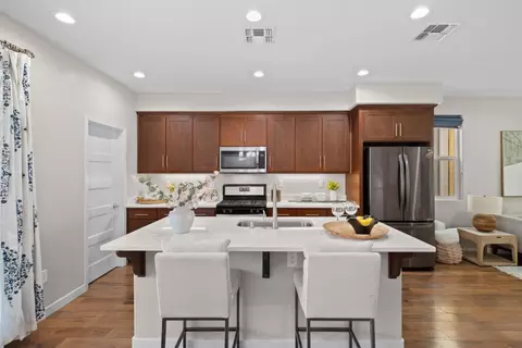 Kitchen - 891 Pepper Pl, Milpitas, CA 95035 photo 5 of 9