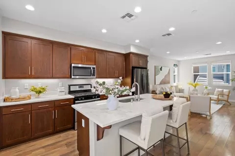 Kitchen - 891 Pepper Pl, Milpitas, CA 95035 photo 6 of 9