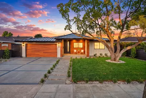 242 Howes Dr, Los Gatos, CA 95032