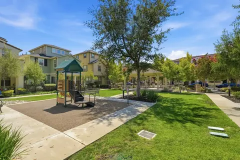 Exterior - Minaret Ave, Mountain View, CA 94043 photo 14 of 16