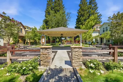 Exterior - Minaret Ave, Mountain View, CA 94043 photo 11 of 16