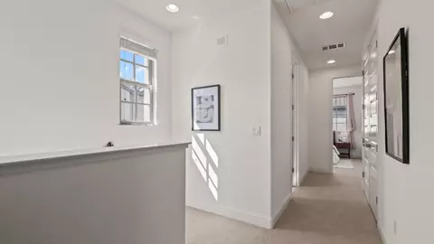 Entry Way - Minaret Ave, Mountain View, CA 94043 photo 9 of 10