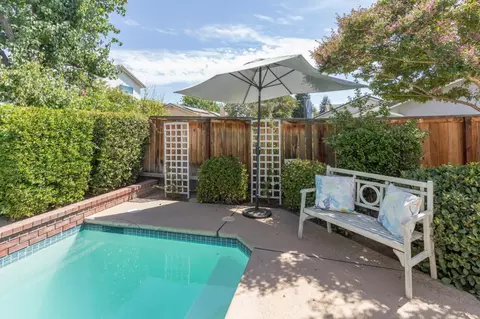 Exterior - 2671 Dennis Ave, Clovis, CA 93611 photo 13 of 18