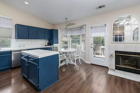 Kitchen - 2671 Dennis Ave, Clovis, CA 93611 photo 1 of 6