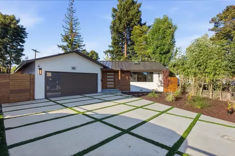 3102 Flowers Ln, Palo Alto, CA 94306