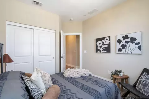 Bedroom - 350 Circuit Way, Mountain View, CA 94043 photo 4 of 6