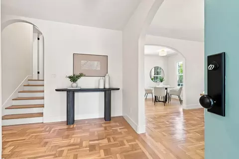Entry Way - 200 Magnolia Ave, Millbrae, CA 94030 photo 1 of 3