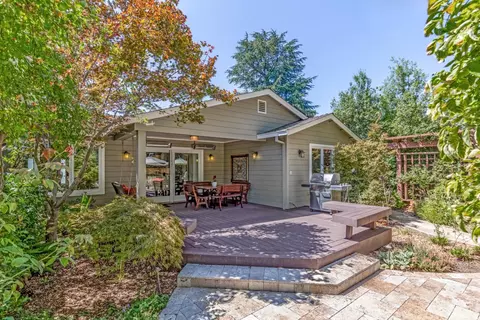 Exterior - 1068 Rose Ave, Mountain View, CA 94040 photo 6 of 15