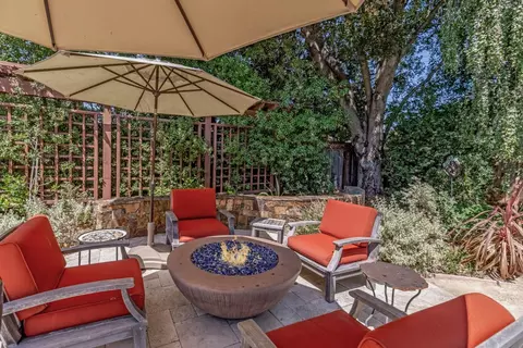 Exterior - 1068 Rose Ave, Mountain View, CA 94040 photo 14 of 15