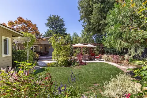 Exterior - 1068 Rose Ave, Mountain View, CA 94040 photo 10 of 15