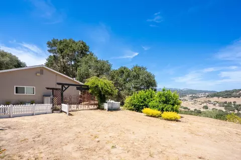 Exterior - 1175 Marilyn Ln, Aromas, CA 95004 photo 11 of 25