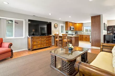 Living - 1175 Marilyn Ln, Aromas, CA 95004 photo 5 of 7