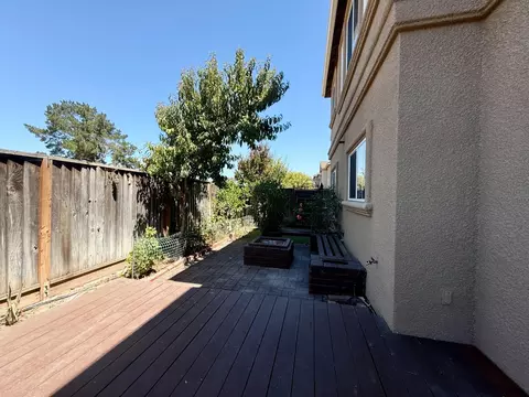 Exterior - Creekside Ct, Gilroy, CA 95020 photo 4 of 4
