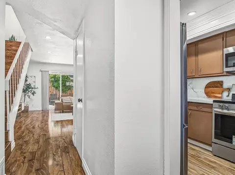 Entry Way - 213 N Temple Dr, Milpitas, CA 95035 photo 1 of 2