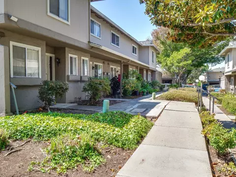 Exterior - 213 N Temple Dr, Milpitas, CA 95035 photo 7 of 8