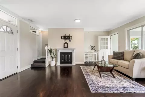 Living - 326 Channing Way, Pacifica, CA 94044 photo 2 of 3