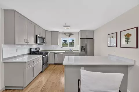 Kitchen - 2355 Beach Blvd 204, Pacifica, CA 94044 photo 1 of 4