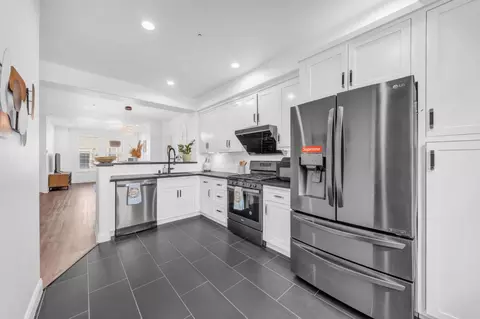 Kitchen - 3784 Dunmore Ln, Dublin, CA 94568 photo 2 of 3