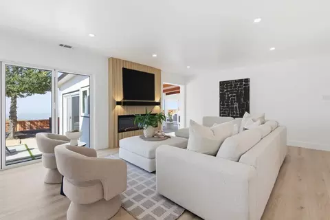 Living - 141 Rishell Dr, Oakland, CA 94619 photo 2 of 2