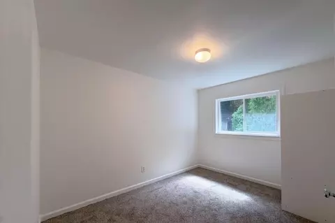 Bedroom - 652 Rockaway Beach Ave, Pacifica, CA 94044 photo 2 of 3