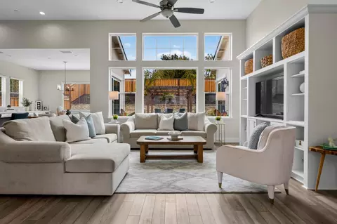 478 Mckinley Dr, Marina, CA 93933