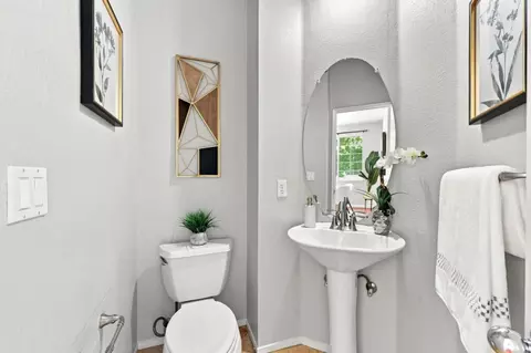 Bath - 1481 Gingerwood Dr, Milpitas, CA 95035 photo 3 of 3