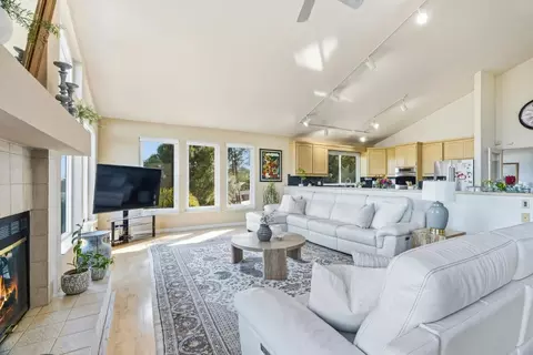 Living - Marthas Way, Aptos, CA 95003 photo 5 of 6