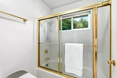 Bath - Marthas Way, Aptos, CA 95003 photo 4 of 6