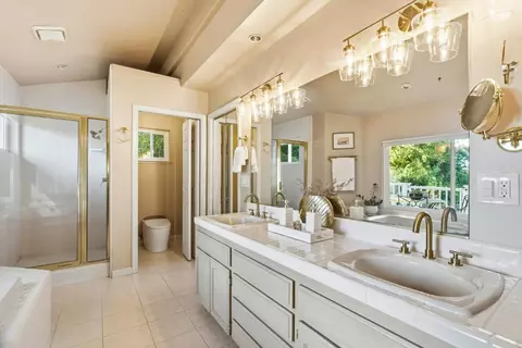 Bath - Marthas Way, Aptos, CA 95003 photo 2 of 6